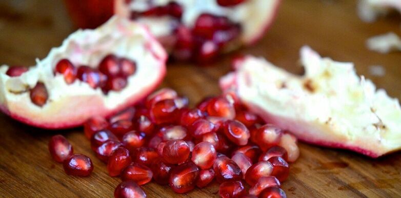 Pomegranate to remove parasites from the body